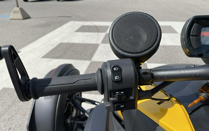 2022 Can-Am Ryker Rotax® 600 ACE™ - Classic Series