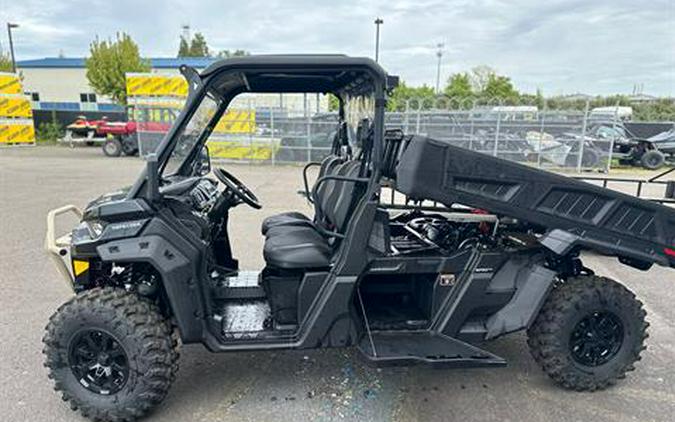 2024 Can-Am Defender Pro XT