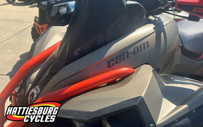 2023 Can-Am Renegade X Mr 1000 R Liquid Titanium & Can-Am Red