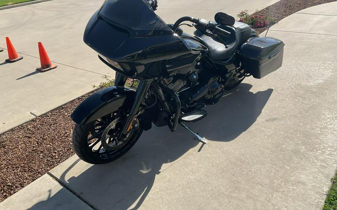 FLTRXS 2019 Road Glide® Special