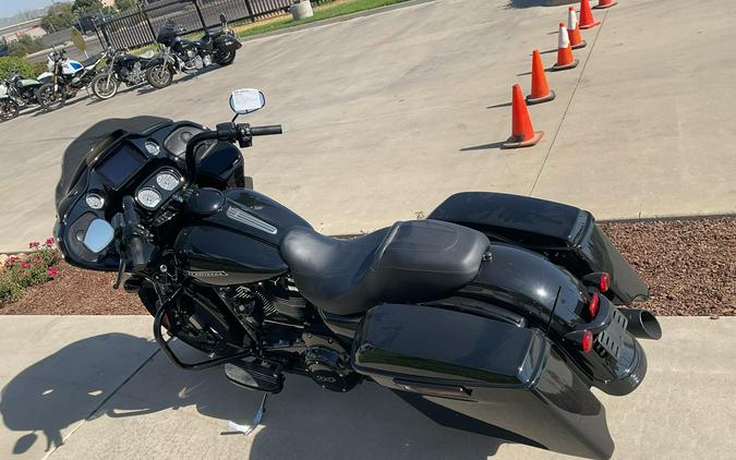 FLTRXS 2019 Road Glide® Special