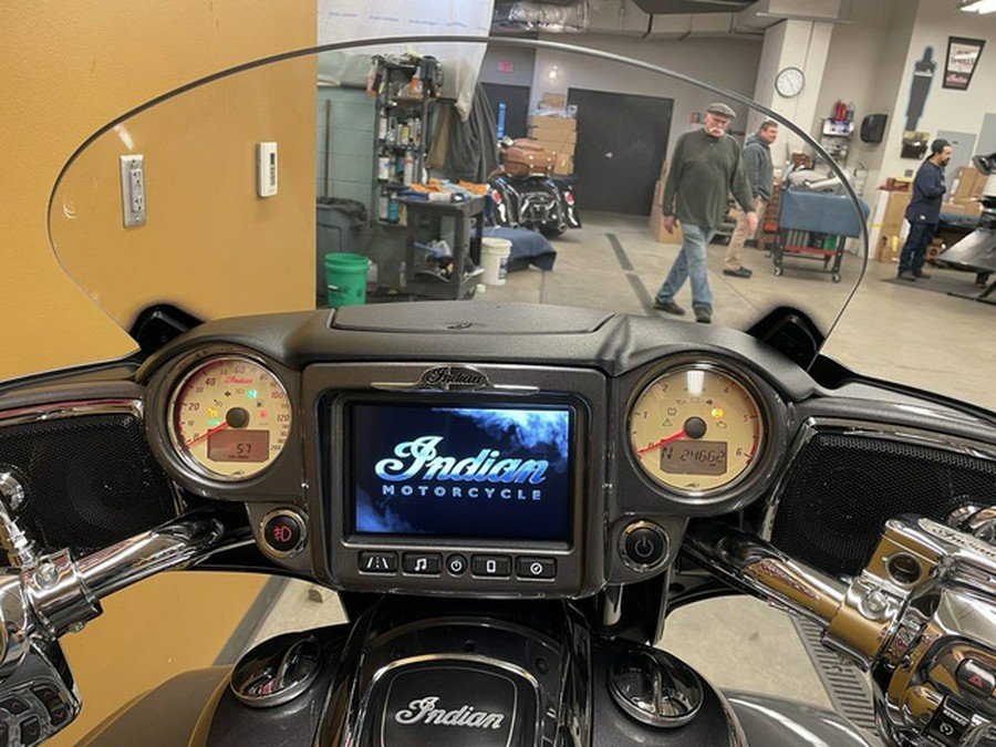 2017 Indian Roadmaster Steel Gray Over Thunder Black