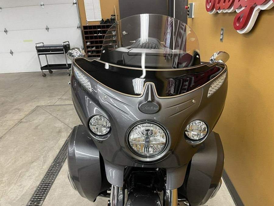 2017 Indian Roadmaster Steel Gray Over Thunder Black