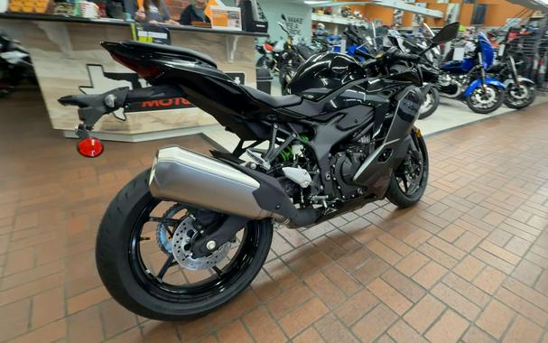 2026 Kawasaki NINJA ZX-4RR ABS