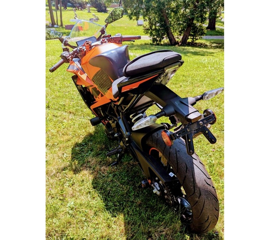 2022 KTM RC 390