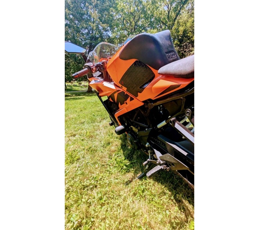 2022 KTM RC 390