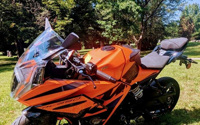 2022 KTM RC 390