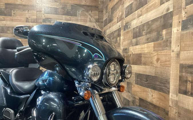 2015 Harley-Davidson Tri Glide Ultra Black Magic FLHTCUTG