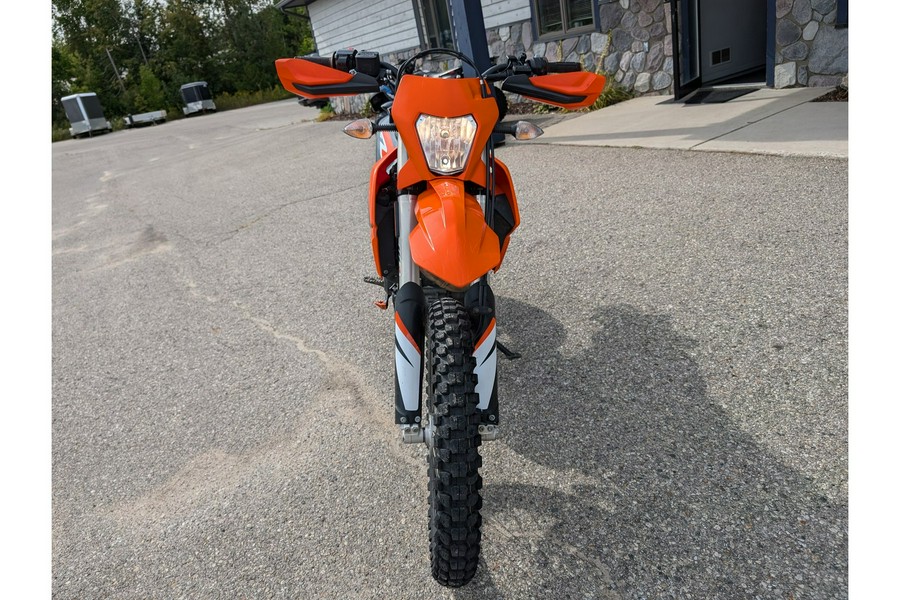 2022 KTM 690 ENDURO R