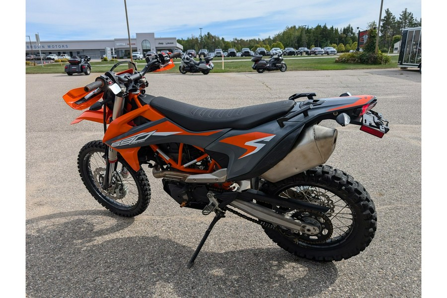 2022 KTM 690 ENDURO R