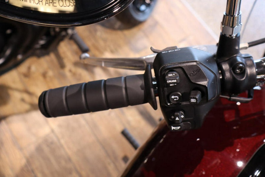 2025 Indian Motorcycle® Super Scout® Maroon Metallic with Graphics