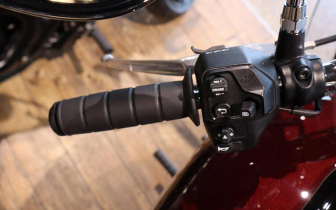 2025 Indian Motorcycle® Super Scout® Maroon Metallic with Graphics