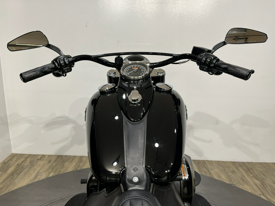 2016 Harley-Davidson Softail Slim®
