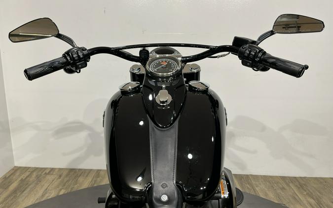 2016 Harley-Davidson Softail Slim®