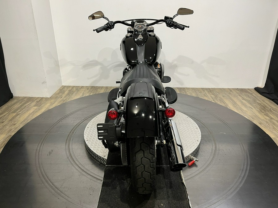 2016 Harley-Davidson Softail Slim®
