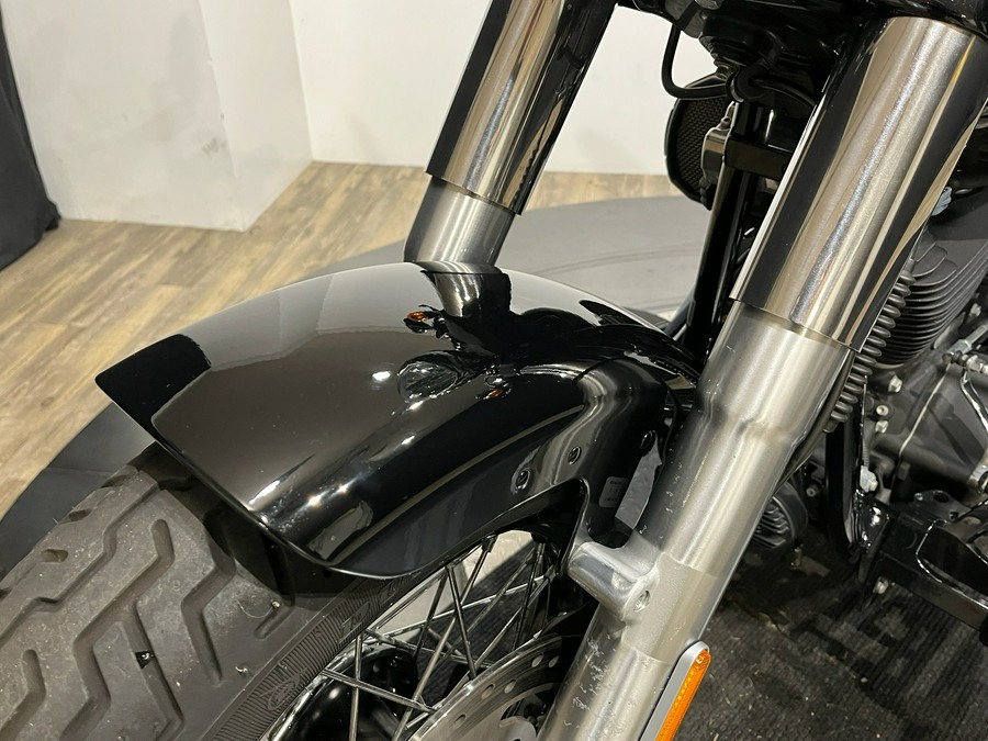 2016 Harley-Davidson Softail Slim®