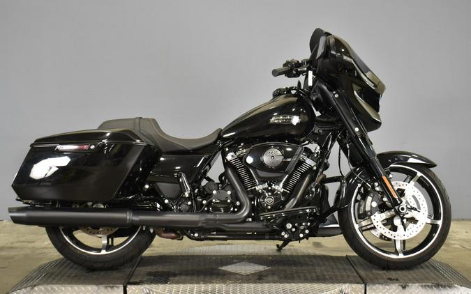 2024 Harley-Davidson Street Glide Vivid Black