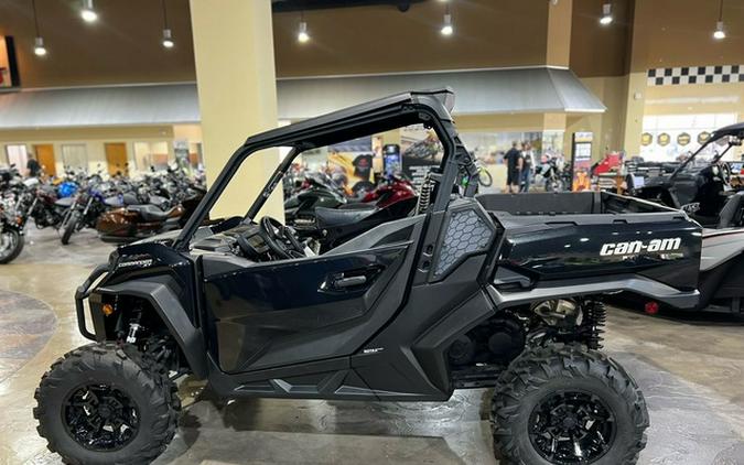 2023 Can-Am Commander XT 700