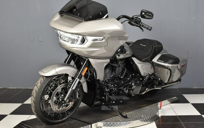 2023 Harley-Davidson CVO Road Glide