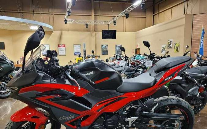 2024 Kawasaki Ninja® 500 ABS Passion Red/Metallic Flat Spark Black