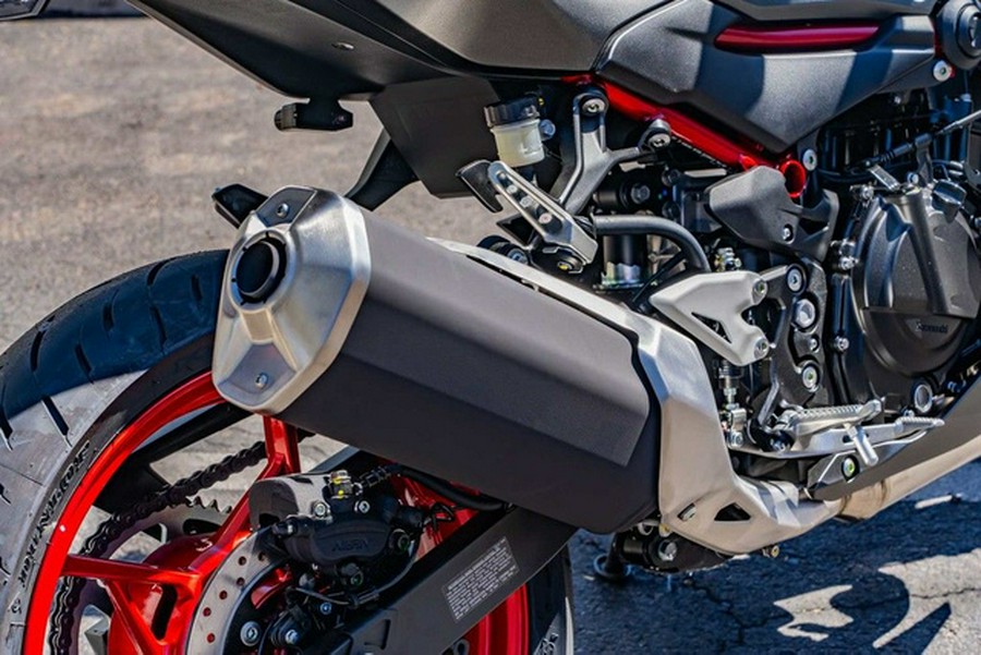 2025 Kawasaki Z500 SE ABS