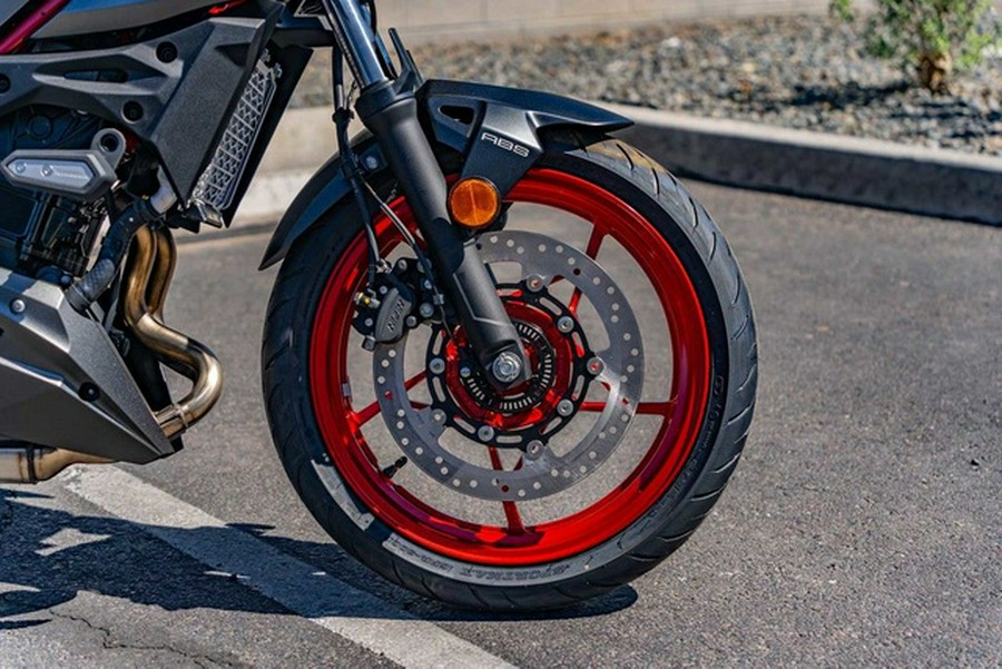 2025 Kawasaki Z500 SE ABS