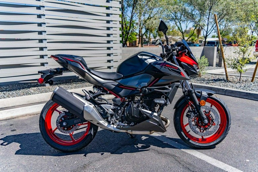 2025 Kawasaki Z500 SE ABS