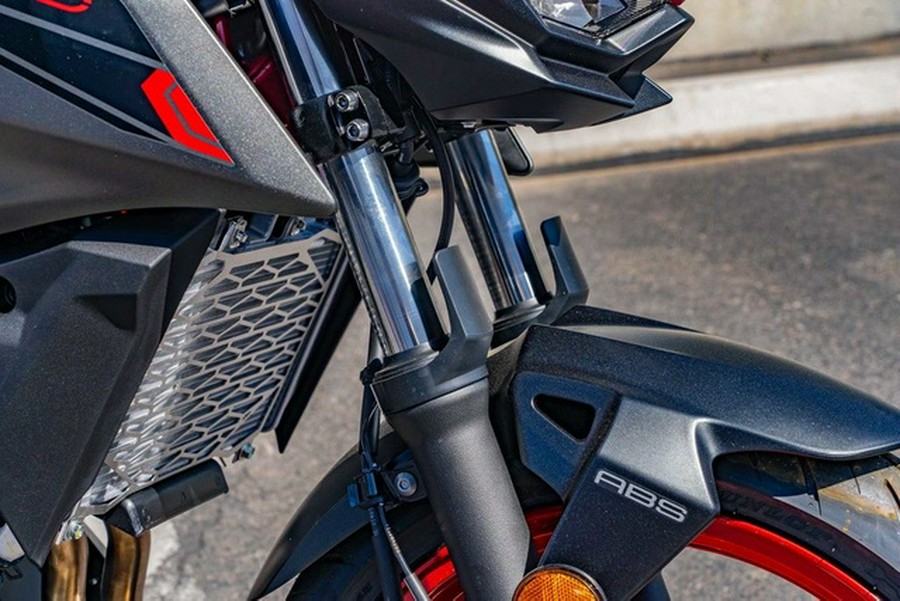 2025 Kawasaki Z500 SE ABS