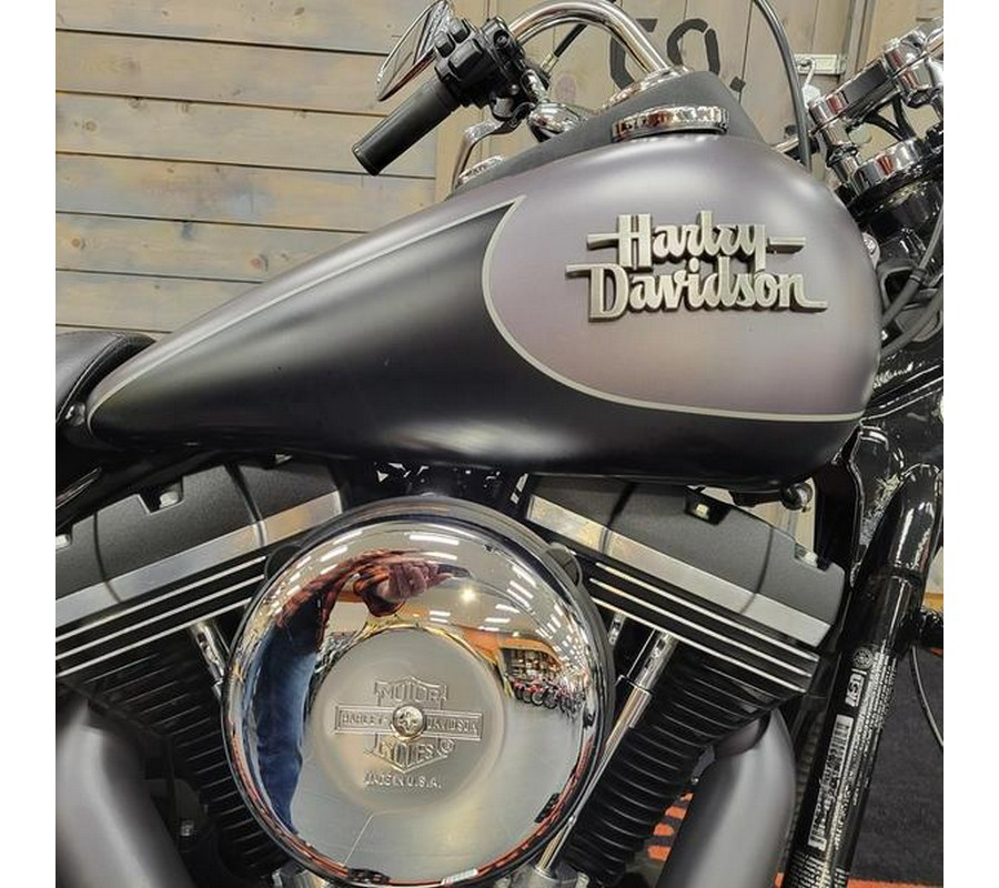 2017 Harley-Davidson® FXDB - Street Bob®