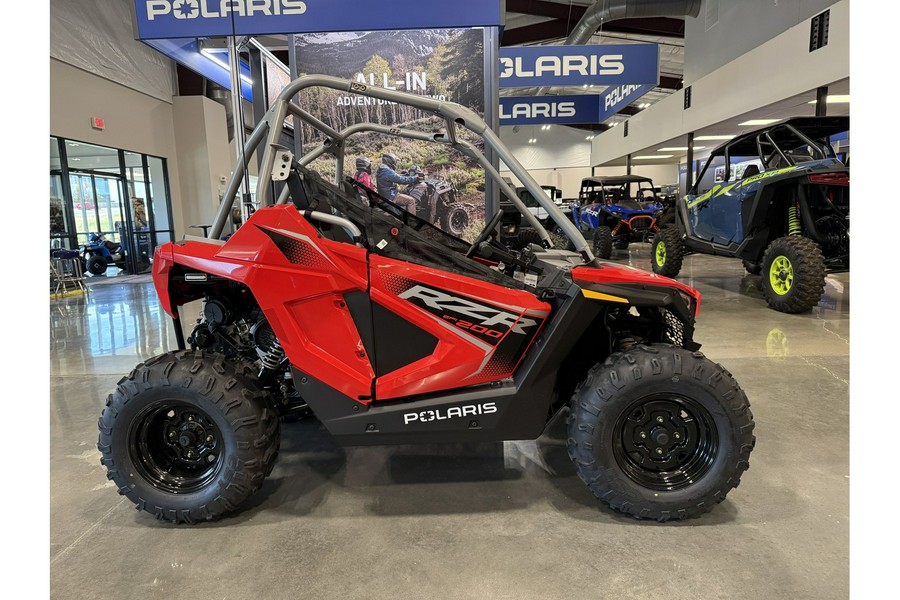 2026 Polaris RZR 200 EFI
