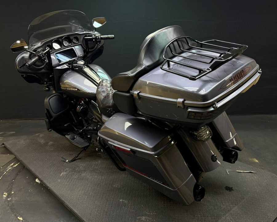 Harley-Davidson® CVO™ Limited 2020 FLHTKSE GRAY