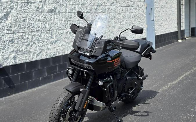 2026 Harley-Davidson® Pan America® 1250 Special Vivid Black Black Laced Wheels + ADR