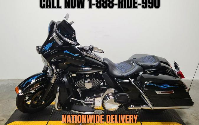 2016 Harley-Davidson® Ultra Limited - FP8813