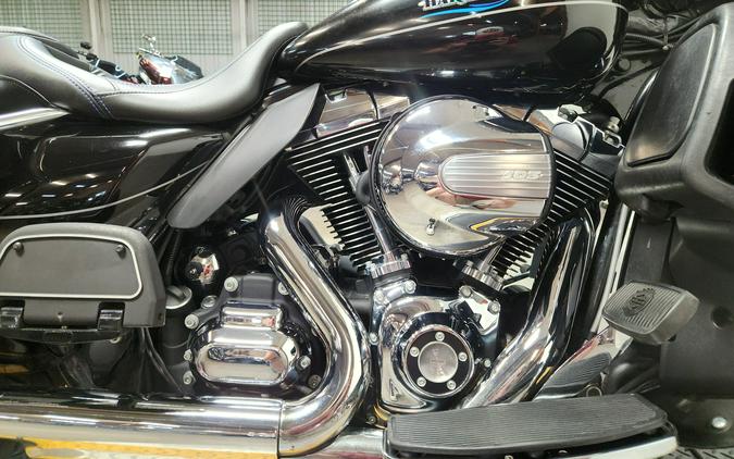 2016 Harley-Davidson® Ultra Limited - FP8813