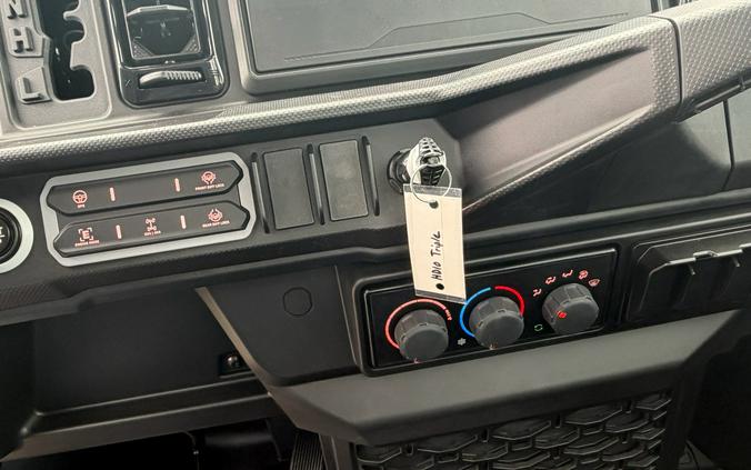 2027 Can-Am Defender XU XT CAB HD10