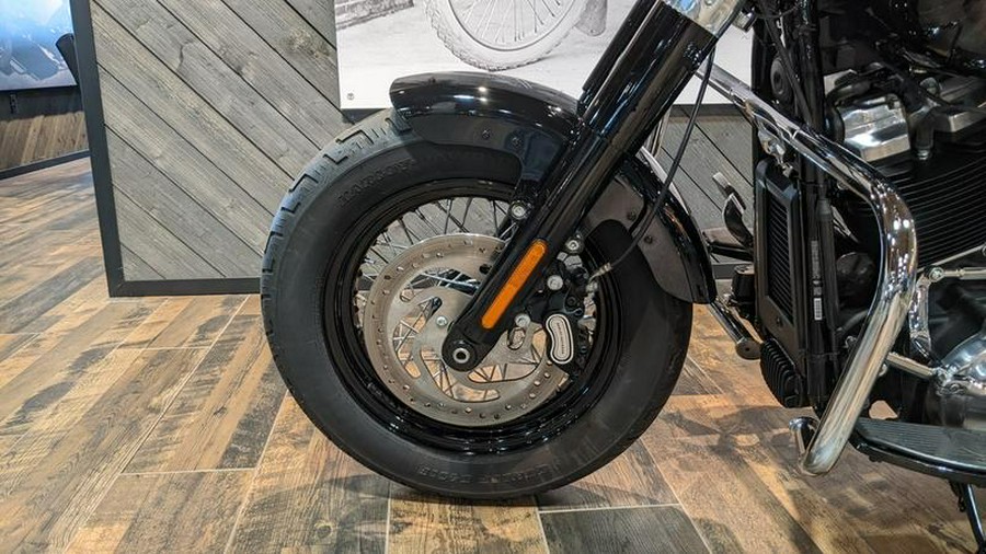 2021 Harley-Davidson® FLSL - Softail Slim®