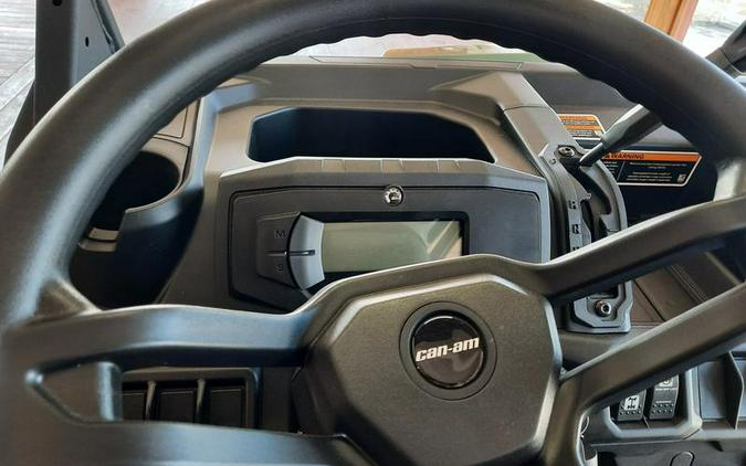 2025 Can-Am® Defender DPS HD9 Compass Green