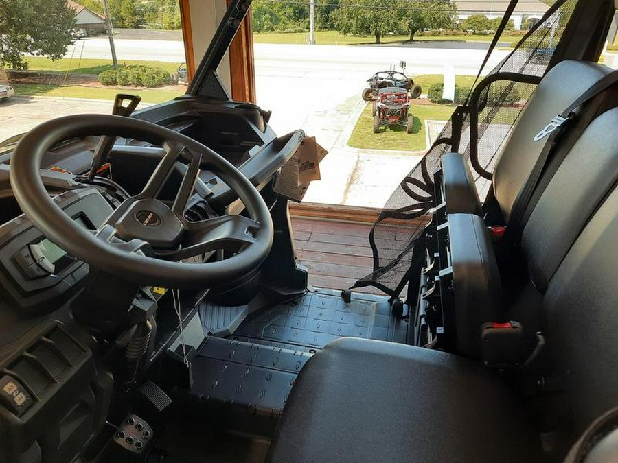 2025 Can-Am® Defender DPS HD9 Compass Green