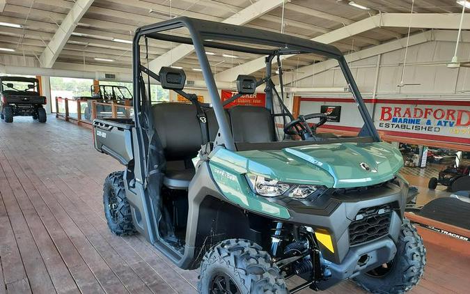 2025 Can-Am® Defender DPS HD9 Compass Green