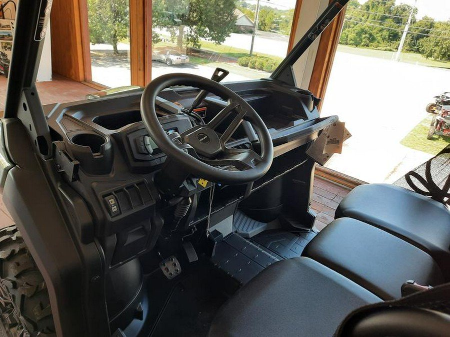 2025 Can-Am® Defender DPS HD9 Compass Green