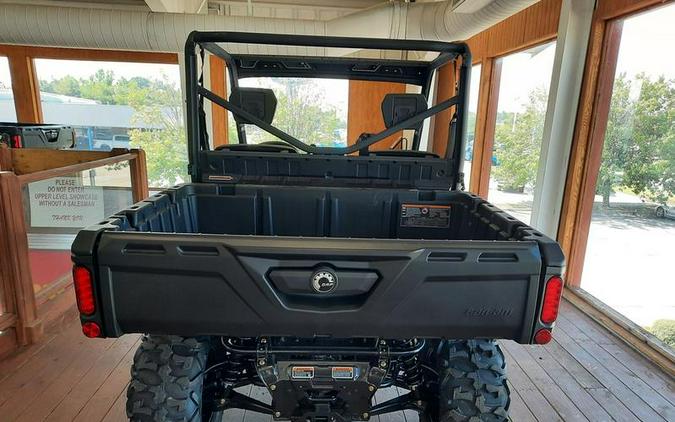 2025 Can-Am® Defender DPS HD9 Compass Green