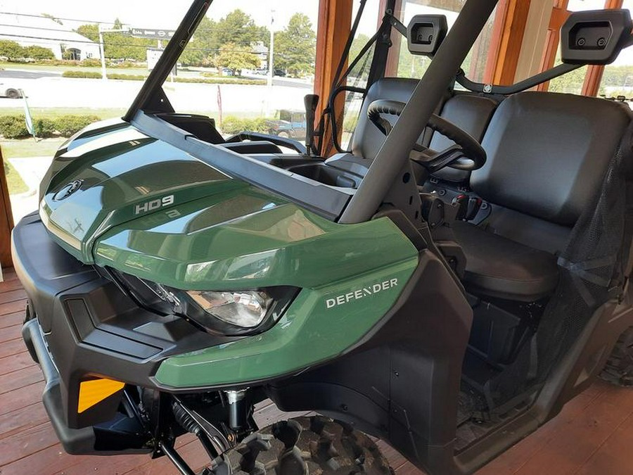 2025 Can-Am® Defender DPS HD9 Compass Green