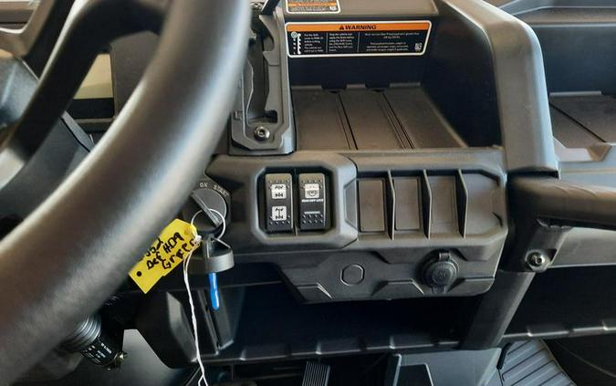 2025 Can-Am® Defender DPS HD9 Compass Green