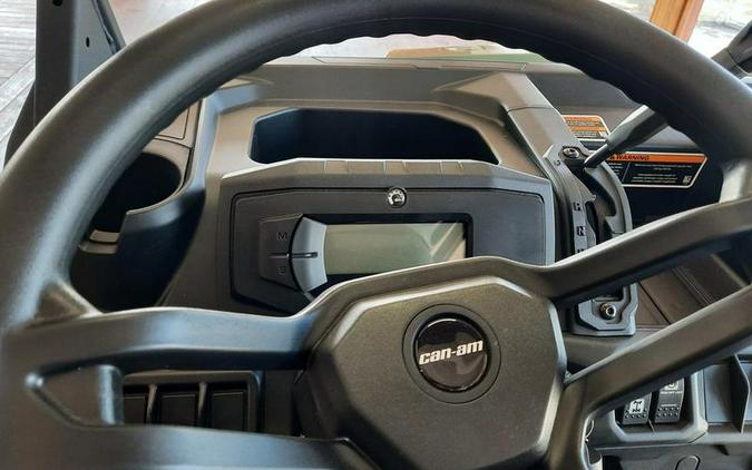 2025 Can-Am® Defender DPS HD9 Compass Green