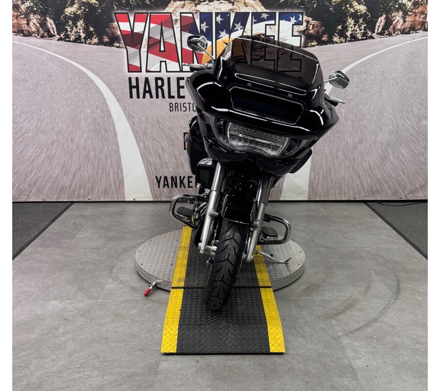 2024 FLTRX Road Glide®