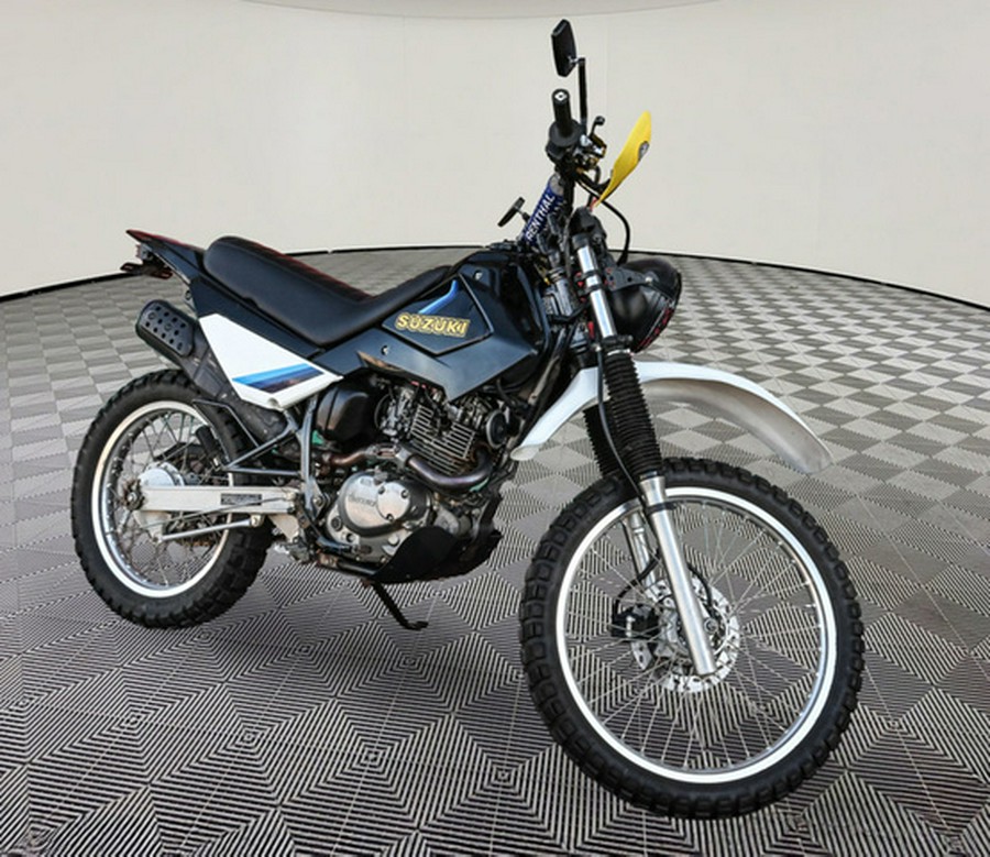 2015 Suzuki DR 200S