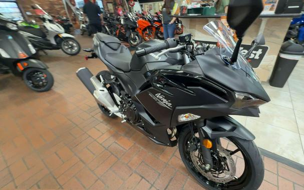 2026 Kawasaki NINJA 500 ABS