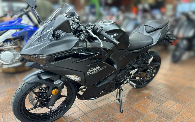 2026 Kawasaki NINJA 500 ABS