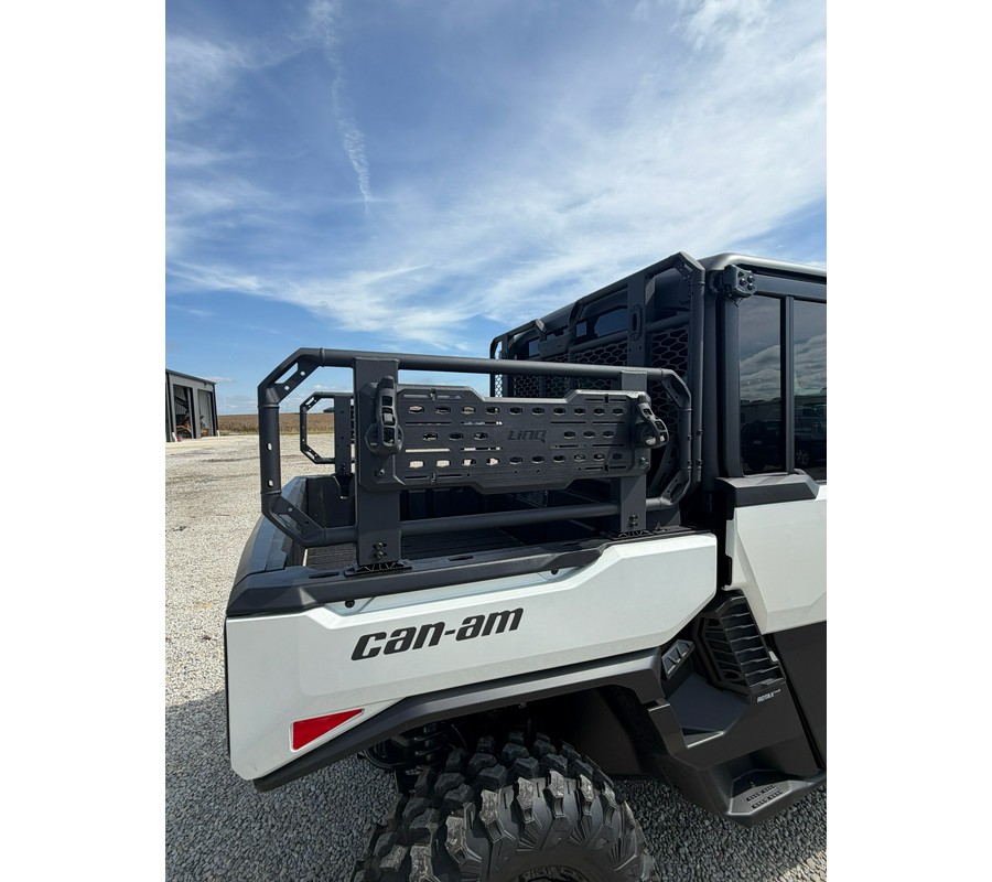 2027 Can-Am Defender XU MAX Limited HD11
