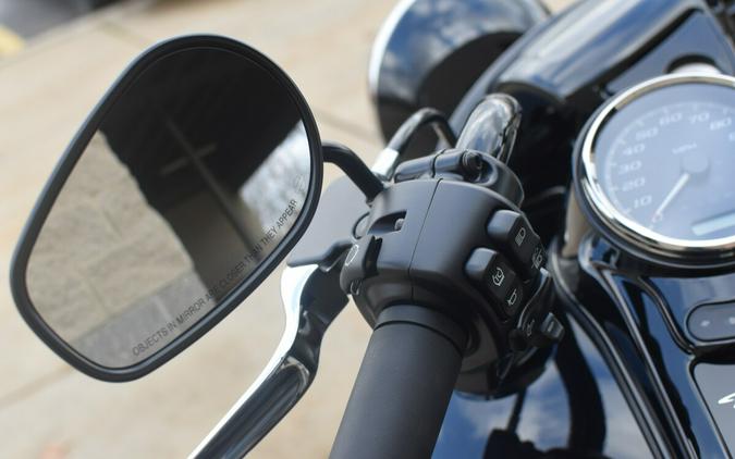 2024 Harley-Davidson Freewheeler